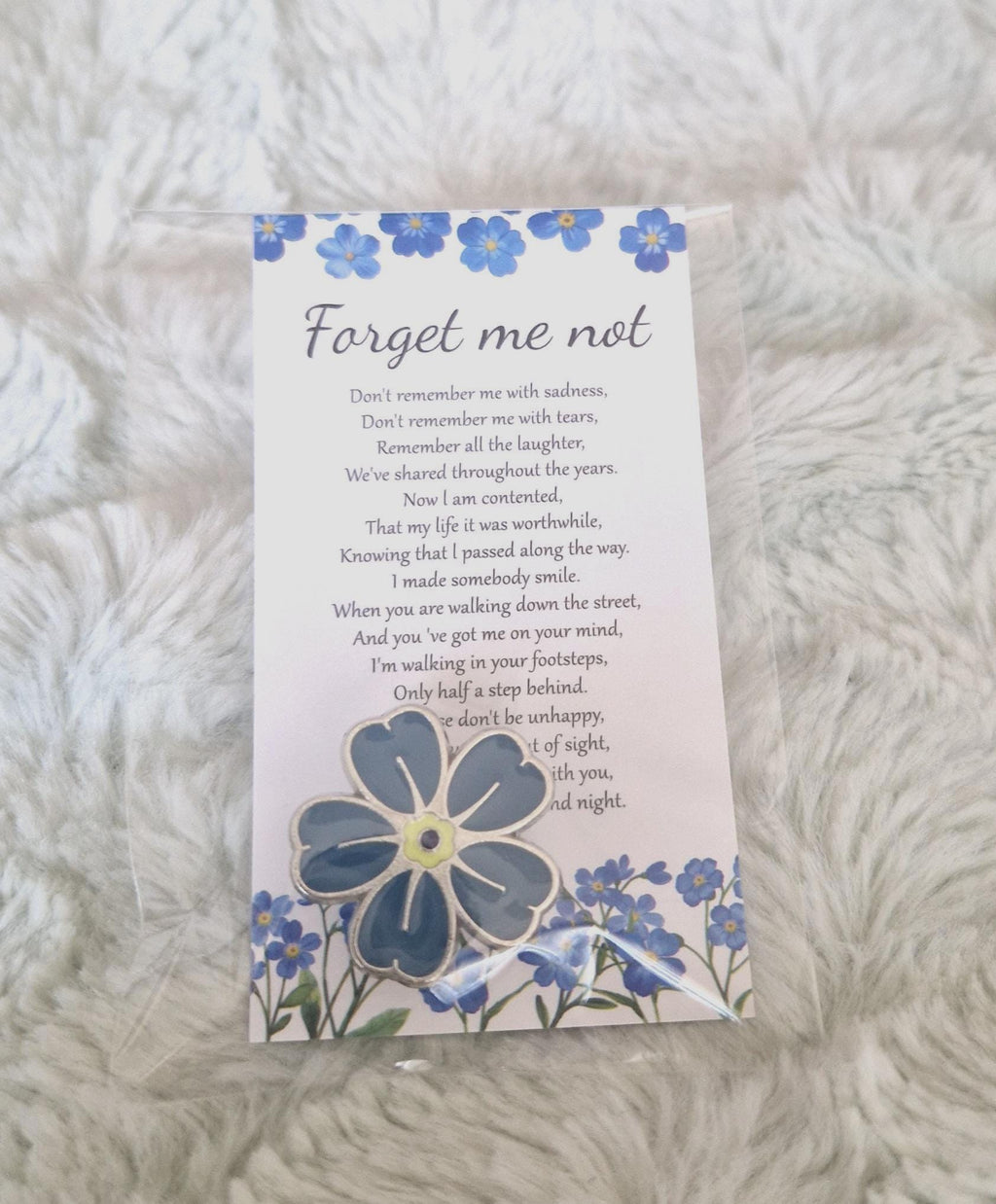Forget Me Not Memorial Card with Flower Charm | Sympathy Bereavement Gift